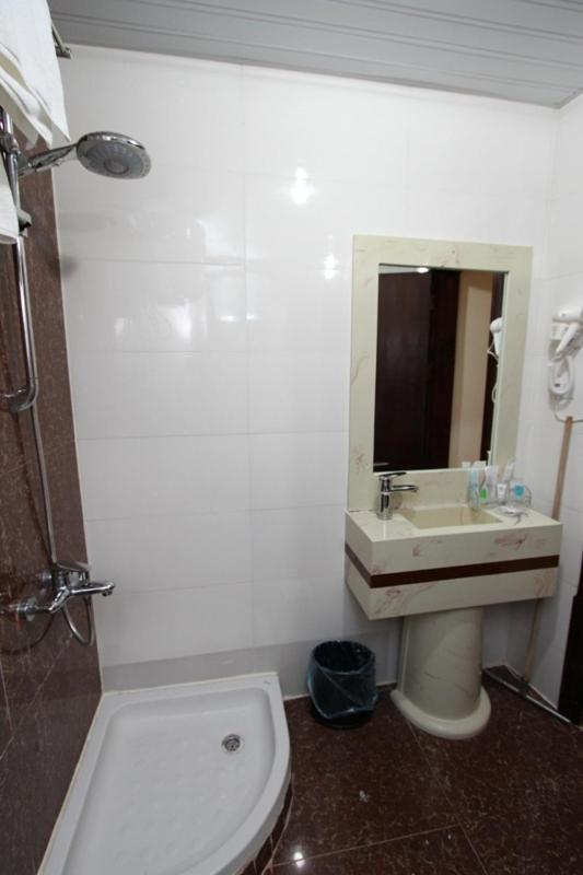 Nuzol Tala Hotel Khafji Exterior foto